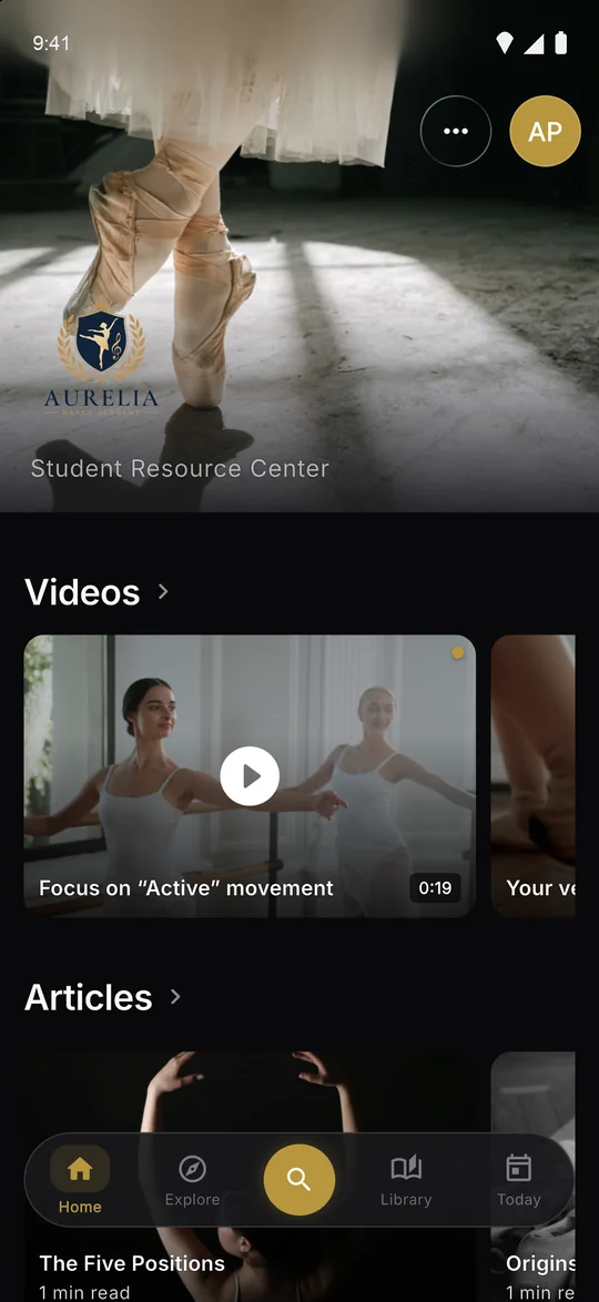 C3NTR Home screen for a dance school